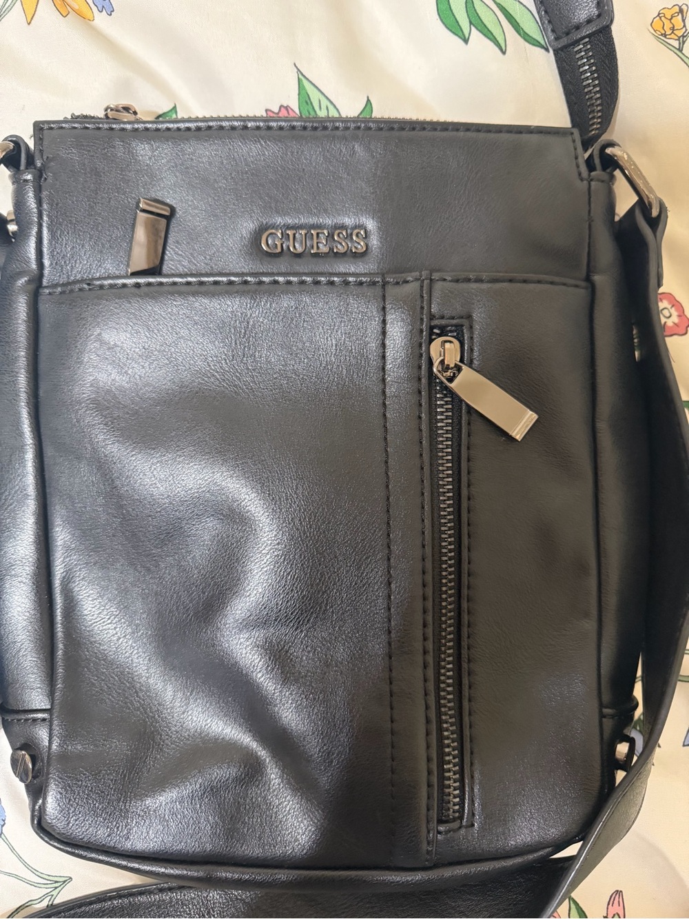 GUESS Mini Black Crossbody Bag - Picture 2 of 10